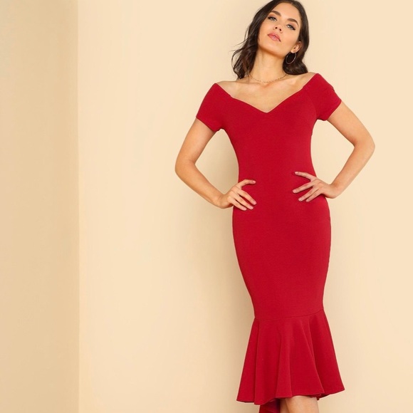 Dresses & Skirts - NWOT/RED BARDOT PEPLUM HEM DRESS VERY SEXY SIZE: L